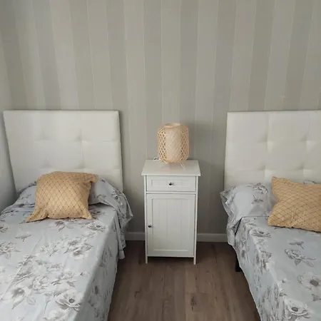 Apartamento Chic Tropical With Garage
